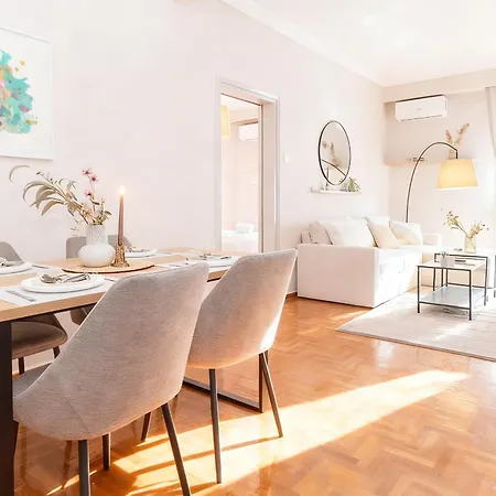 Spacious 2br With Balcony Apartman
