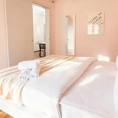 Spacious 2br With Balcony * Saloniki