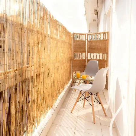 Spacious 2br With Balcony Apartman Szaloniki