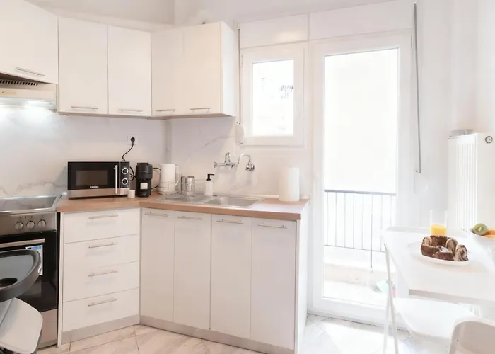 Spacious 2br With Balcony Appartamento