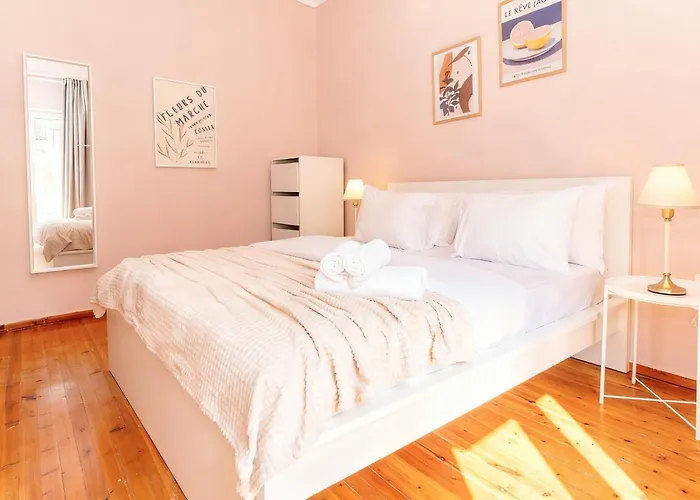 Spacious 2br With Balcony